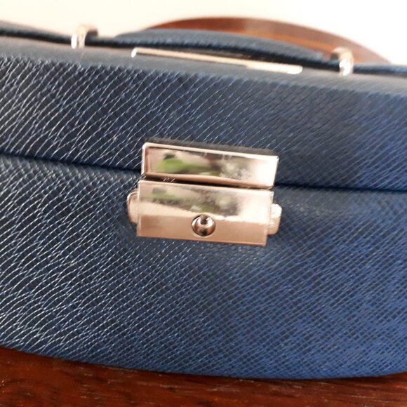 Locking Jewellery Box with Key by Na Hoku - Hawaii's Finest Jewelers since 1994 - Picture 6 of 6